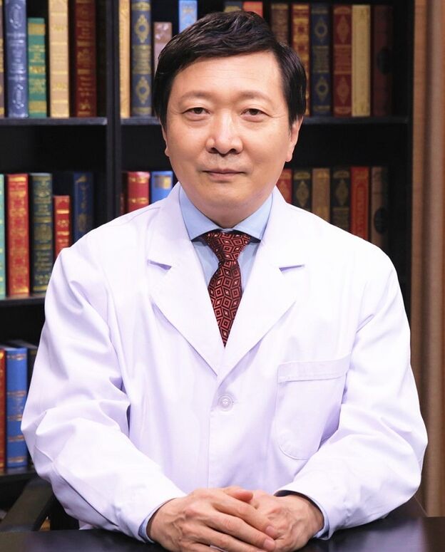 Doktor Urologist Vince Dela Cruz